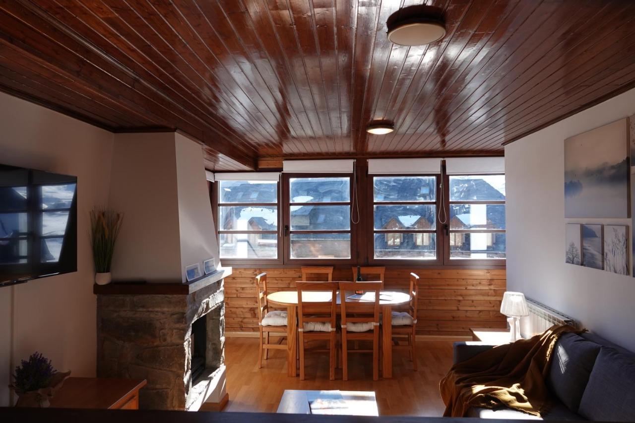 Stone Garaje Cubierto Y Trastero Pirineos360 Apartment Formigal Ngoại thất bức ảnh