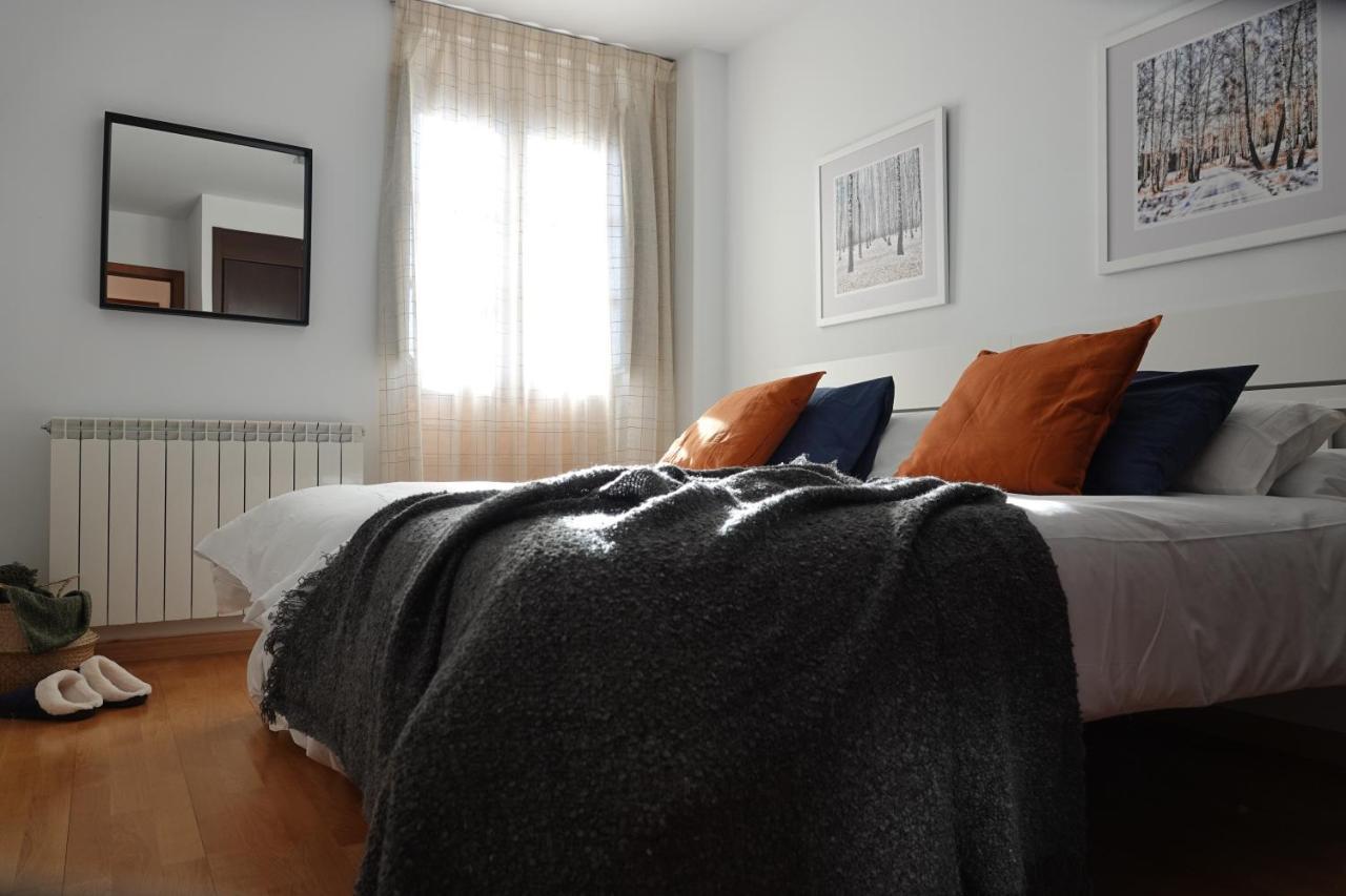 Stone Garaje Cubierto Y Trastero Pirineos360 Apartment Formigal Ngoại thất bức ảnh