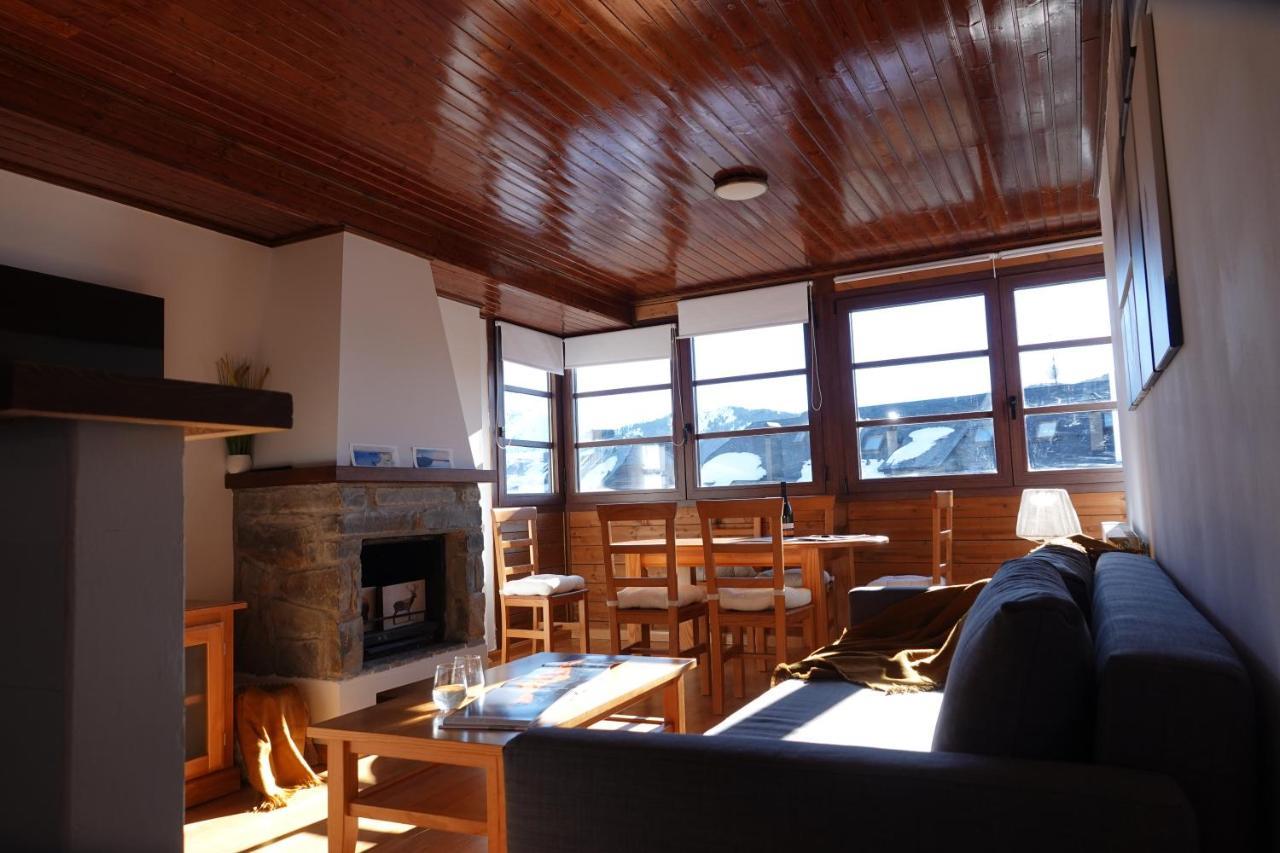 Stone Garaje Cubierto Y Trastero Pirineos360 Apartment Formigal Ngoại thất bức ảnh